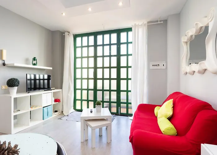 Home2Book Charming Sea Front House