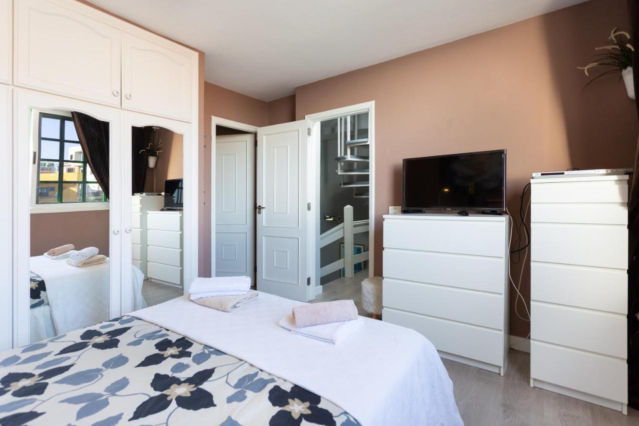 Home2book Charming Sea Front House